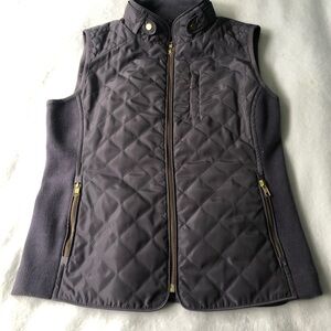 Tyler Boe xs vest. I’m pristine condition worn a handful of times.
